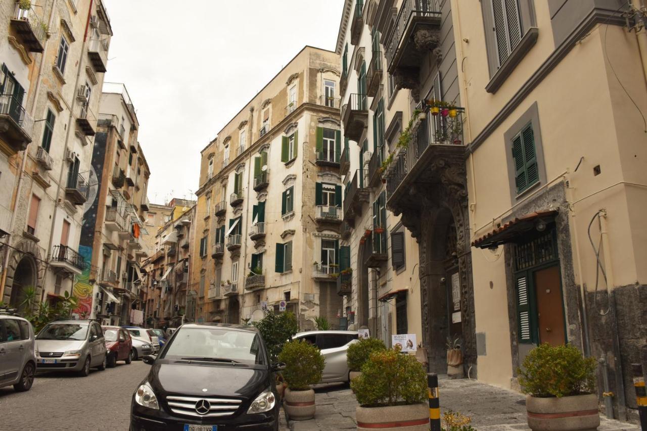 La Cartolina Di Napoli Parking Free Small Car מראה חיצוני תמונה